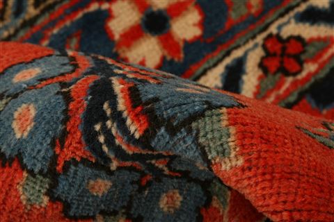 Kashan Red Hand Knotted 101 X 134 Area Rug 100-25344 Image 2