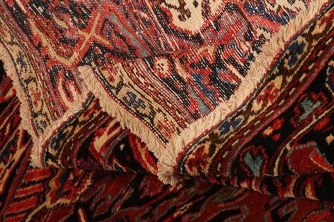 Heriz Red Hand Knotted 109 X 134 Area Rug 100-25443 Image 4