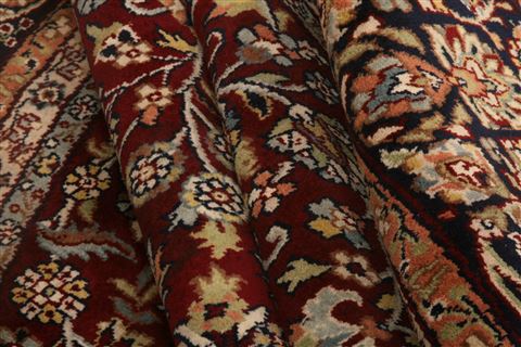 Kashan Red Round Hand Knotted 711 X 711  Area Rug 253-25552 Image 4