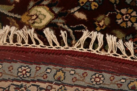 Kashan Red Round Hand Knotted 711 X 711  Area Rug 253-25552 Image 9