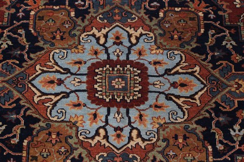 Serapi Red Hand Knotted 60 X 811 Area Rug 250-25583 Image 4