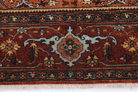 Serapi Beige Hand Knotted 61 X 811 Area Rug 250-25585 Image 2