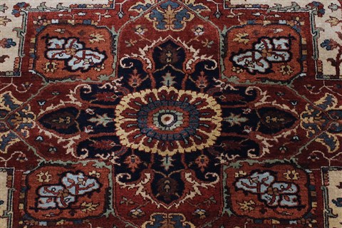 Serapi Beige Hand Knotted 61 X 811 Area Rug 250-25585 Image 3