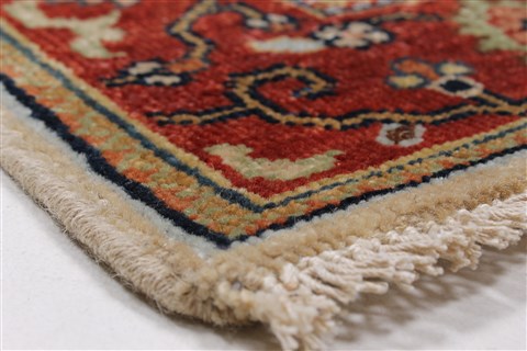 Serapi Beige Runner Hand Knotted 26 X 61 Area Rug 250-25598 Image 5