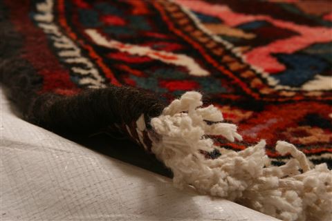 Bakhtiar Red Hand Knotted 120 X 151 Area Rug 100-25601 Image 9