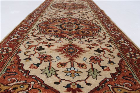 Serapi Beige Runner Hand Knotted 21 X 60 Area Rug 250-25610 Image 11