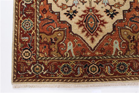 Serapi Beige Hand Knotted 30 X 53 Area Rug 250-25642 Image 4