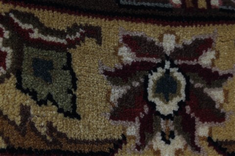 Kashan Beige Hand Knotted 811 X 1110  Area Rug 250-25670 Image 2