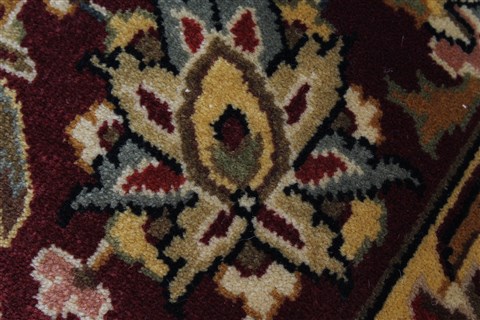 Kashan Beige Hand Knotted 811 X 112 Area Rug 250-25674 Image 10