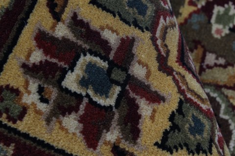 Kashan Beige Hand Knotted 811 X 112 Area Rug 250-25674 Image 11