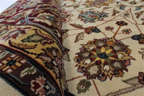 Kashan Beige Hand Knotted 811 X 112 Area Rug 250-25674 Image 14