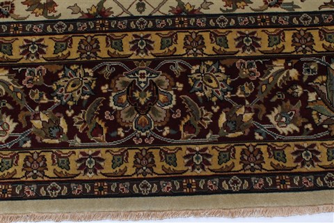 Kashan Beige Hand Knotted 811 X 112 Area Rug 250-25674 Image 3