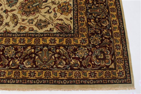 Kashan Beige Hand Knotted 811 X 112 Area Rug 250-25674 Image 5