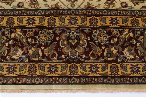 Kashan Beige Hand Knotted 90 X 118 Area Rug 250-25679 Image 2
