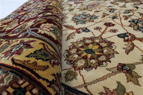 Kashan Beige Hand Knotted 90 X 118 Area Rug 250-25679 Image 9