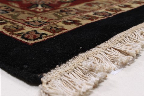Kashan Beige Hand Knotted 90 X 124 Area Rug 250-25693 Image 11
