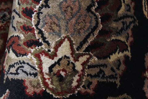 Kashan Beige Hand Knotted 90 X 124 Area Rug 250-25693 Image 2