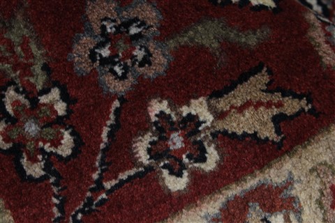 Kashan Beige Hand Knotted 90 X 124 Area Rug 250-25693 Image 4