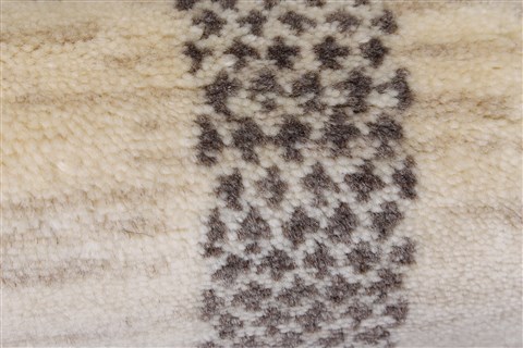 Modern Beige Runner Hand Knotted 27 X 61 Area Rug 250-25719 Image 8