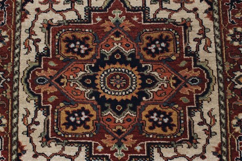 Serapi Beige Runner Hand Knotted 26 X 510 Area Rug 250-25729 Image 2