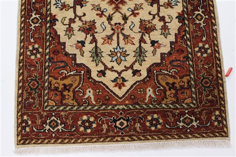 Serapi Beige Runner Hand Knotted 26 X 510 Area Rug 250-25729 Image 3