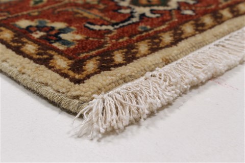 Serapi Beige Runner Hand Knotted 26 X 510 Area Rug 250-25729 Image 4
