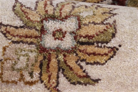 Kashan Beige Runner Hand Knotted 27 X 60 Area Rug 250-25774 Image 6