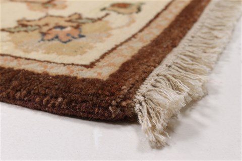 Ziegler Beige Runner Hand Knotted 26 X 60 Area Rug 250-25778 Image 5
