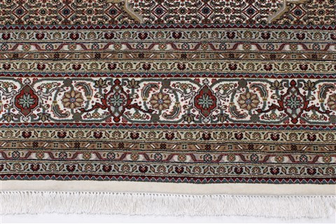 Mahi Beige Hand Knotted 87 X 119 Area Rug 250-25809 Image 1