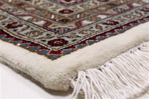 Mahi Beige Hand Knotted 87 X 119 Area Rug 250-25809 Image 4