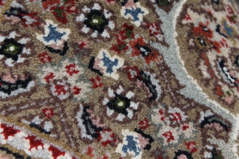 Mahi Black Hand Knotted 82 X 114 Area Rug 250-25824 Image 6