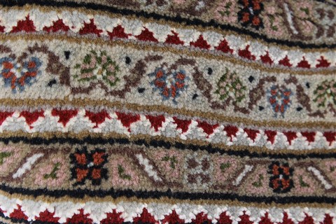 Mahi Black Hand Knotted 82 X 114 Area Rug 250-25824 Image 7