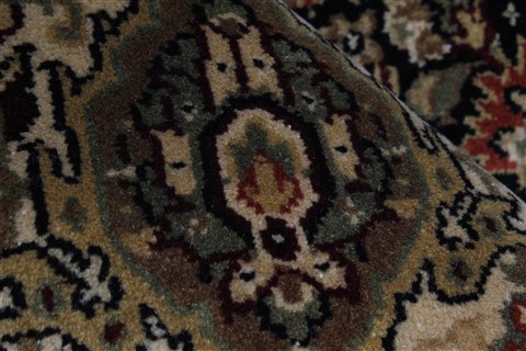 Herati Beige Hand Knotted 90 X 115 Area Rug 250-25827 Image 8