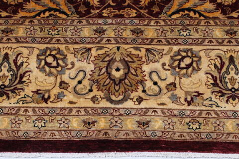 Kashan Beige Hand Knotted 90 X 120  Area Rug 250-25839 Image 3