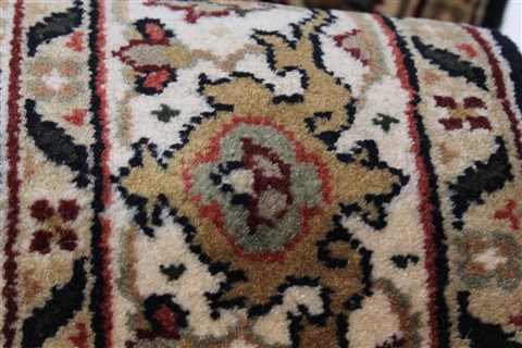 Herati Beige Hand Knotted 27 X 56 Area Rug 250-25861 Image 8