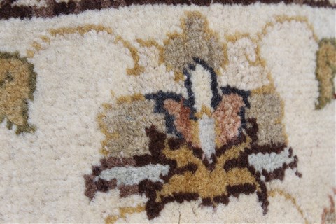 Ziegler Beige Runner Hand Knotted 26 X 58  Area Rug 250-25875 Image 7