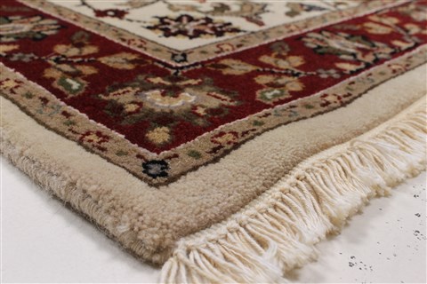Kashmar Beige Runner Hand Knotted 28 X 61 Area Rug 250-25911 Image 4