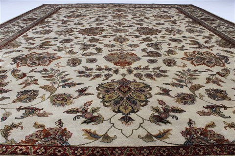Kashan Beige Hand Knotted 90 X 124 Area Rug 250-25947 Image 1