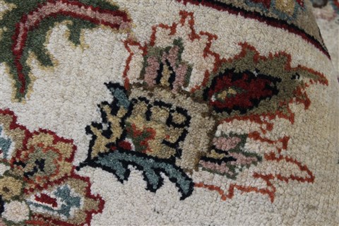 Kashan Beige Hand Knotted 90 X 124 Area Rug 250-25947 Image 7