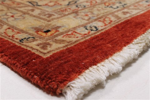 Kashan Beige Hand Knotted 810 X 122 Area Rug 250-25950 Image 5