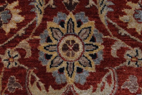Kashan Beige Hand Knotted 810 X 122 Area Rug 250-25950 Image 6