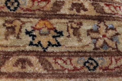 Kashan Beige Hand Knotted 810 X 122 Area Rug 250-25950 Image 8