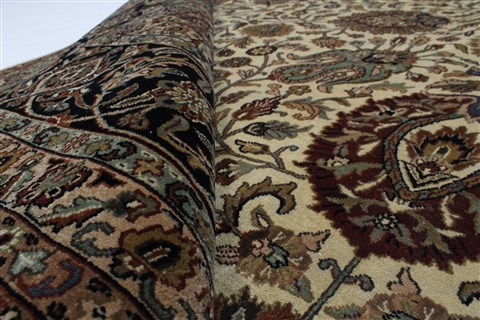 Kashan Beige Hand Knotted 811 X 119 Area Rug 250-25951 Image 10