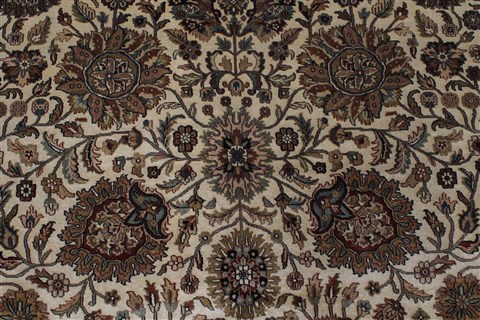 Kashan Beige Hand Knotted 811 X 119 Area Rug 250-25951 Image 3