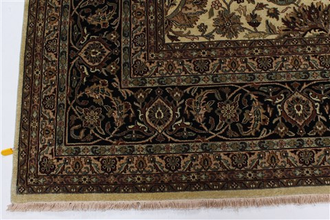 Kashan Beige Hand Knotted 811 X 119 Area Rug 250-25951 Image 4