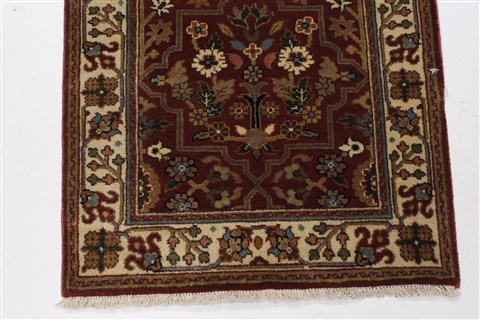 Semnan Beige Runner Hand Knotted 21 X 510 Area Rug 250-26016 Image 4