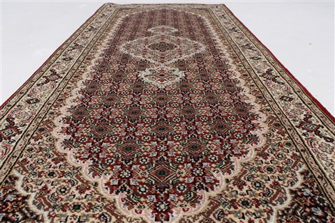 Mahi Brown Hand Knotted 28 X 61 Area Rug 250-26041 Image 10