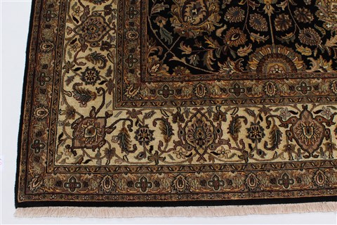 Tabriz Beige Hand Knotted 89 X 123 Area Rug 250-26069 Image 4