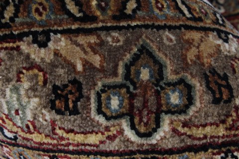 Tabriz Beige Hand Knotted 89 X 123 Area Rug 250-26069 Image 8
