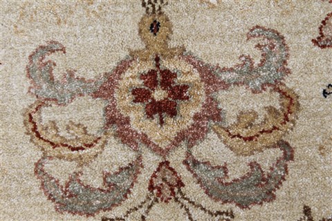 Chobi Beige Hand Knotted 90 X 119 Area Rug 250-26070 Image 7